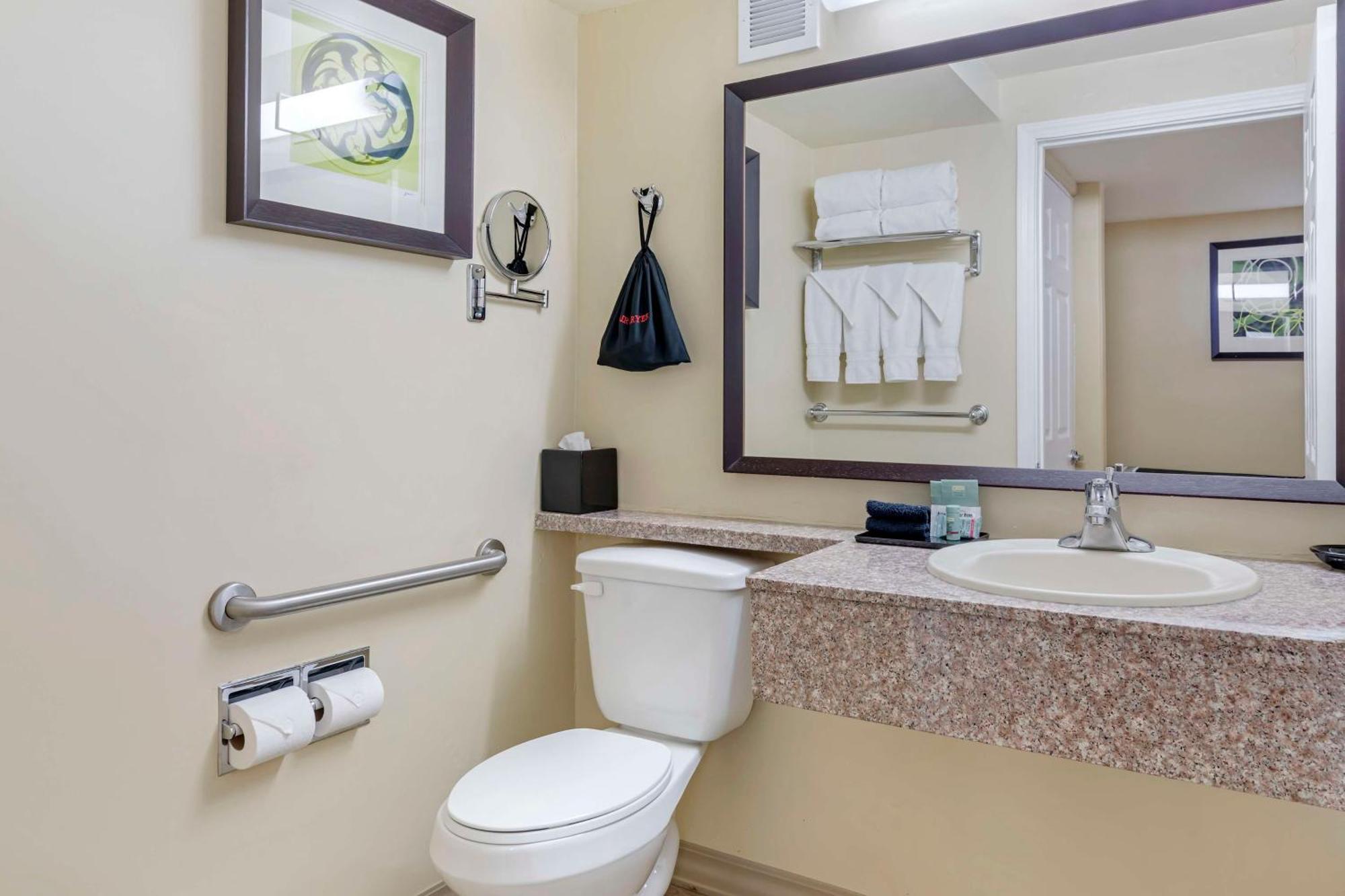 Best Western Canoga Park Motor Inn Лос-Анджелес Экстерьер фото