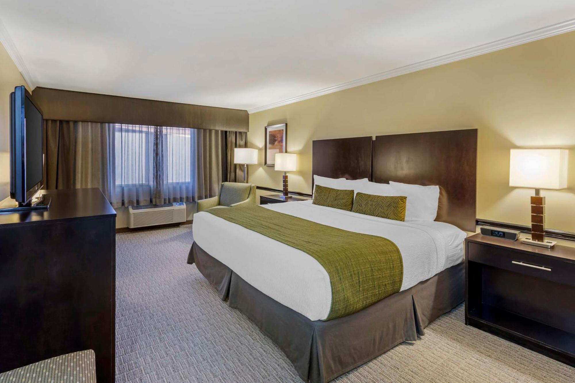 Best Western Canoga Park Motor Inn Лос-Анджелес Экстерьер фото