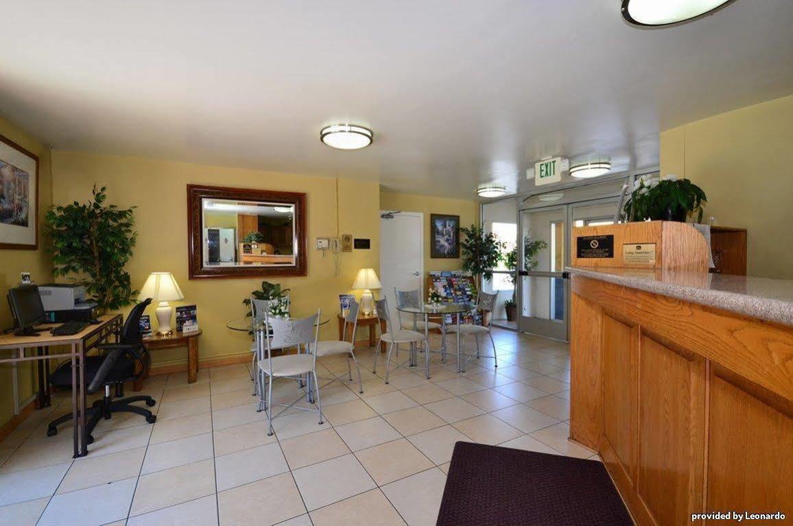 Best Western Canoga Park Motor Inn Лос-Анджелес Экстерьер фото
